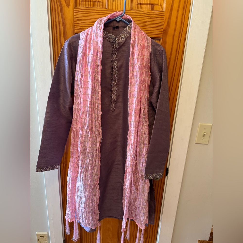 Lavender Men’s Kurta Pyjama with Stole